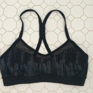 USED SIZE 6 LULU LEMON SPORTS BRA